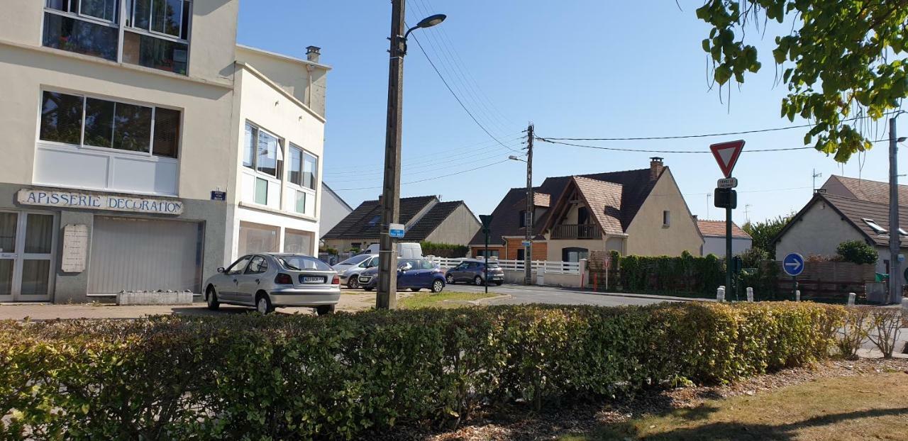 Les Lilas Ozoir-la-Ferriere ภายนอก รูปภาพ